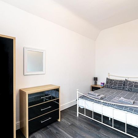 Two Bedroom Holiday Apartment Колвин Бэй Экстерьер фото