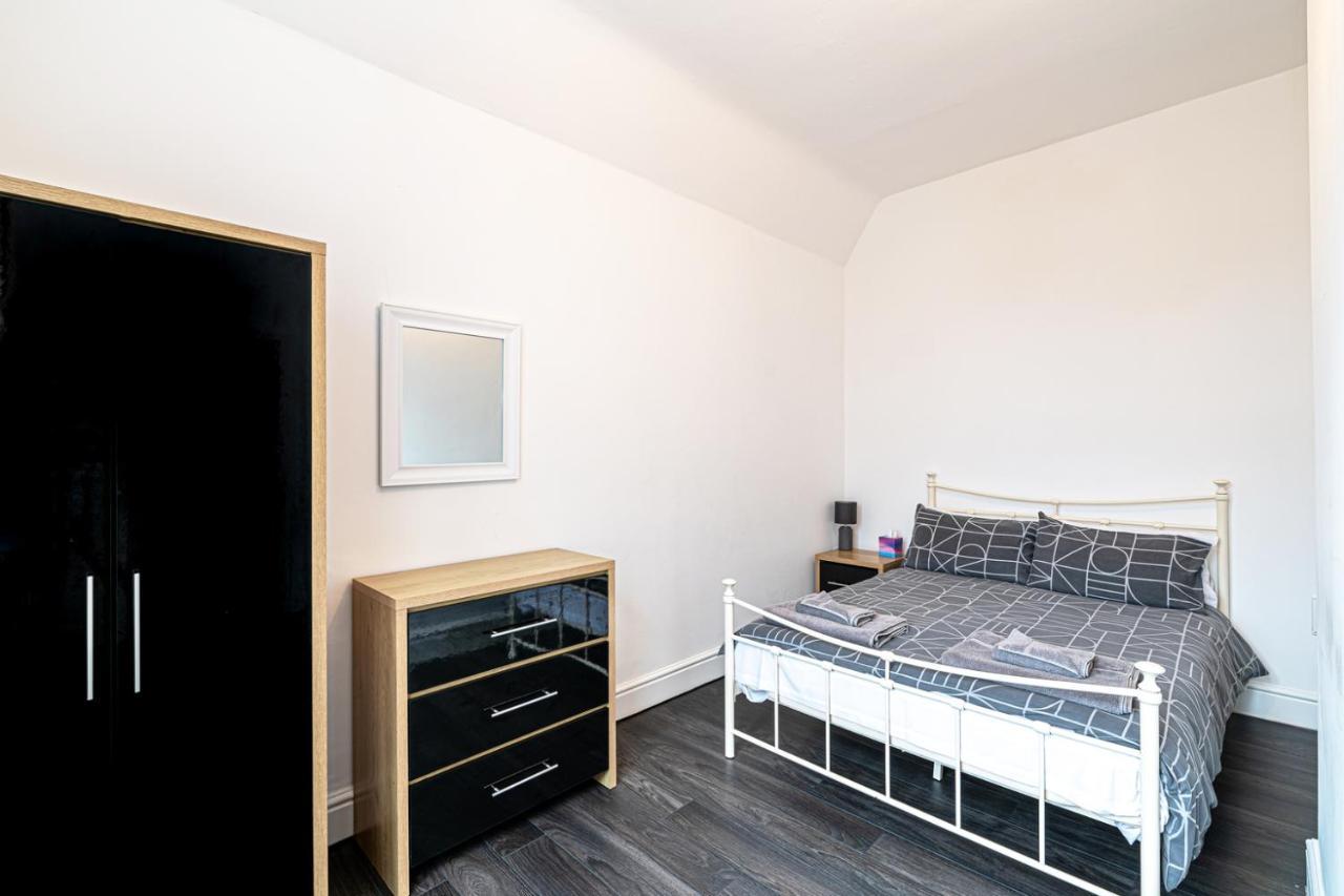 Two Bedroom Holiday Apartment Колвин Бэй Экстерьер фото